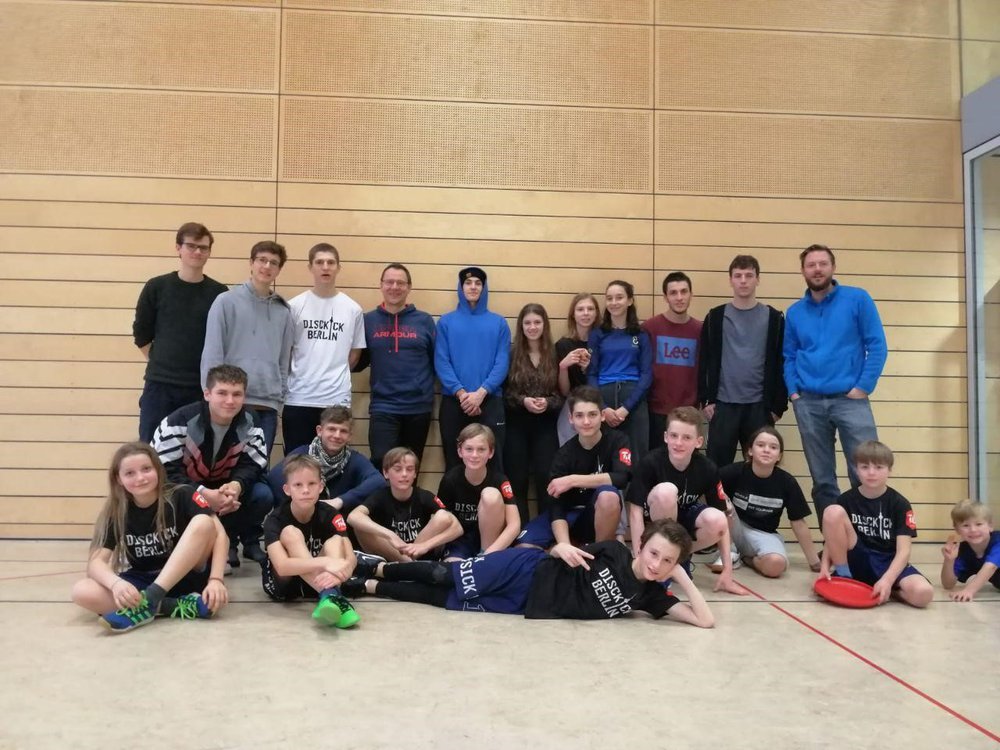 U14 und U20 Disckick-Teams mit Trainern